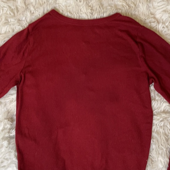 Hollister Burgundy Long‎ Sleeve Crop- Size Small - Picture 7 of 8